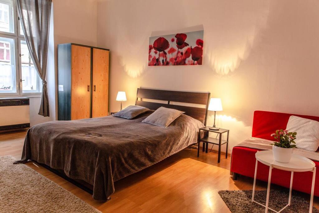 Cozy Apartment In Prague'S Best Area Buitenkant foto